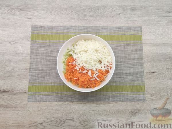Горячие бутерброды с кабачками, морковью и сыром сулугуни (в духовке)