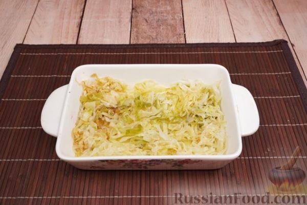 Капустная солянка с рыбными консервами (в духовке)