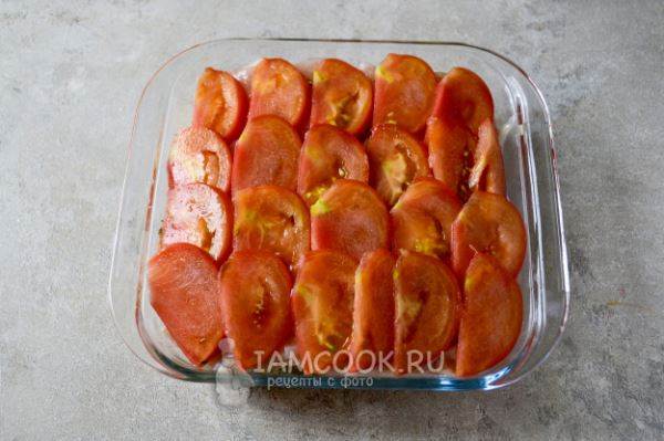 Картофельная запеканка с курицей и помидорами