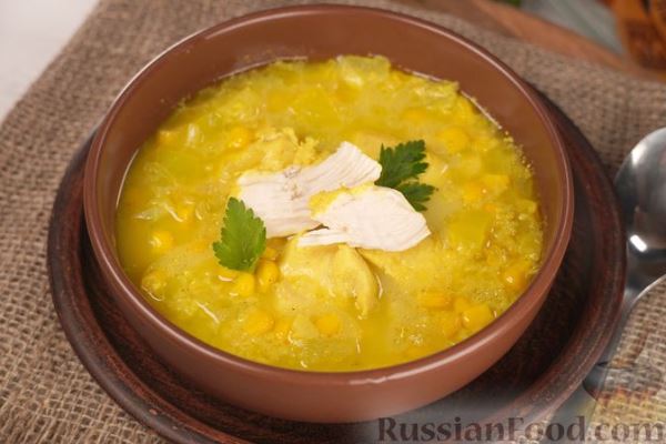 Куриный суп с пшеном, кукурузой и сливками