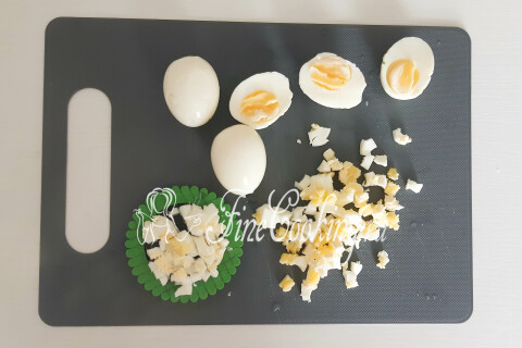 Пирожки с яйцом и зеленым луком в духовке