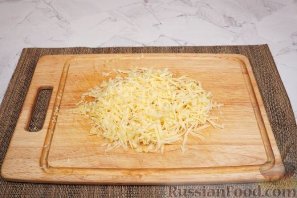 Рваный пирог из лаваша с кабачками и сыром