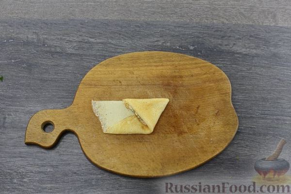 Блины, фаршированные сельдью и яйцами (на ряженке)